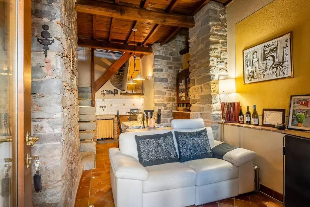 Villa Camelia Bianca Barga